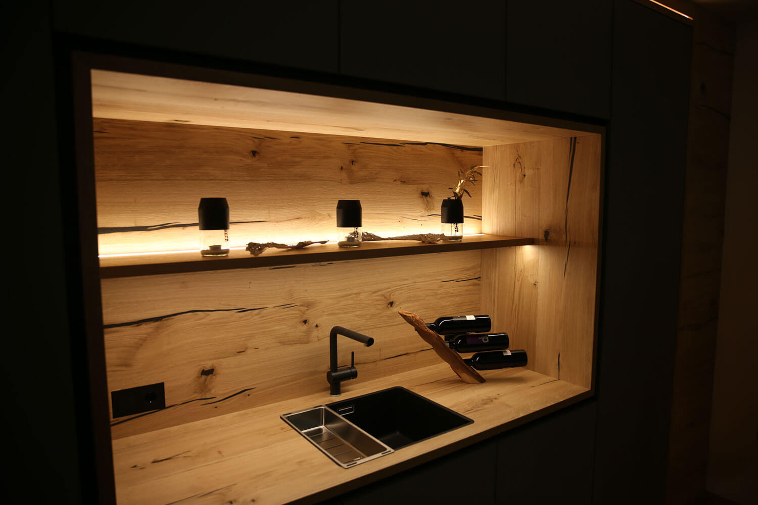 Hölzernes Küchenwaschbeken