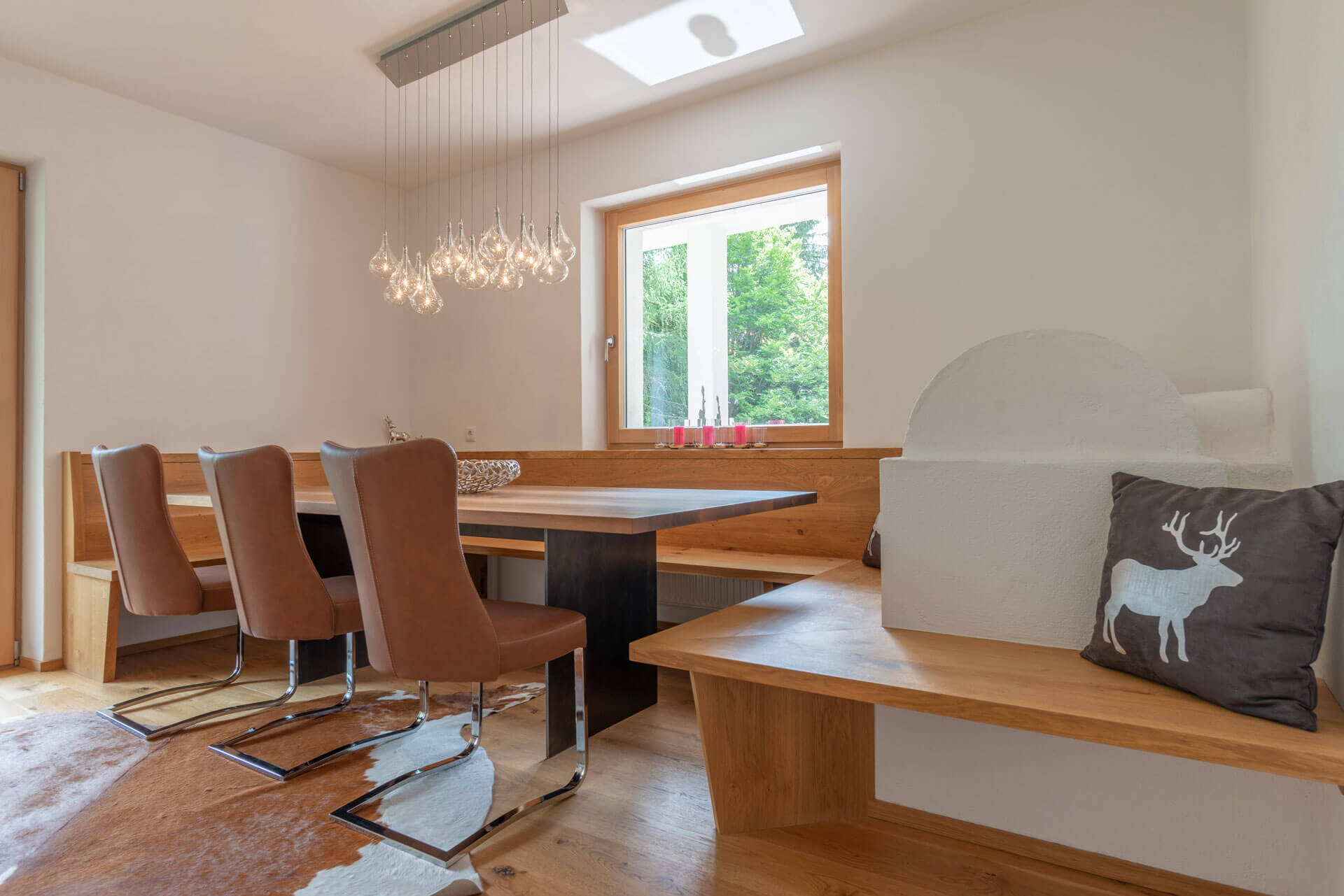 Hölzerner Küchentisch