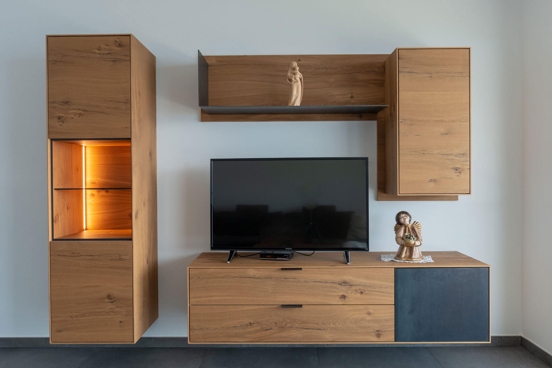 Wohnzimmermöbel aus Holz